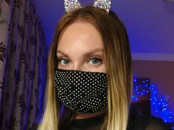 Cherry Private Sex Chat of evablondhot