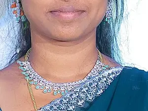 Dscgirls Nude Webcam of indianhothyd