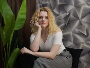 Imlive Adult Webcams of MylaBetts