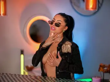 Imlive Free Porn Cam of CindyTailX