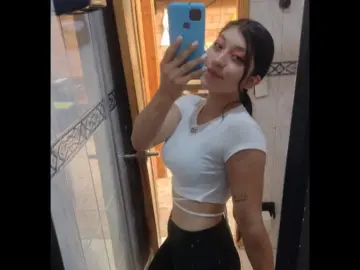 Imlive Sex Cam of RosaAura69
