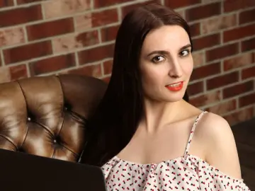 Imlive Free Live Porn of KissMeKiss