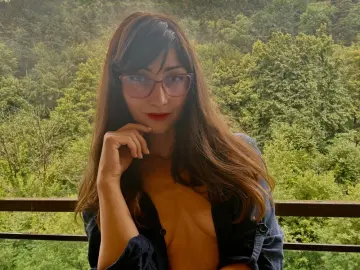 Imlive Free Live Porn of SarraJoyX