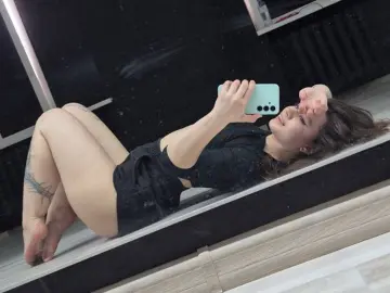 Imlive Live Porn of EvelinaLie