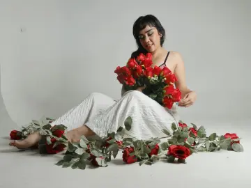 Imlive Sex Chat of RayaHadley