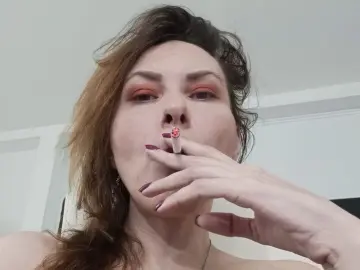 Imlive Adult Webcam of Evelyn_Queenn