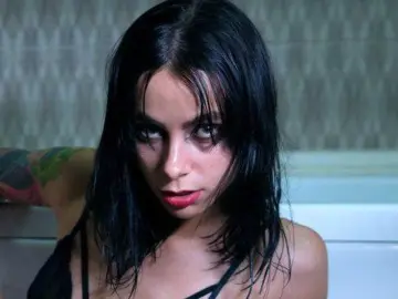 Imlive Live Sex Cam of Shania_Swan