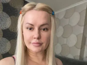 Imlive Adult Webcam of CrystalMoonsx