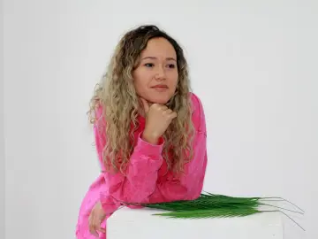 Imlive Nude Webcam of CarolineLeard