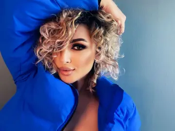 Imlive Free Porn Cam of AnayseMaze_