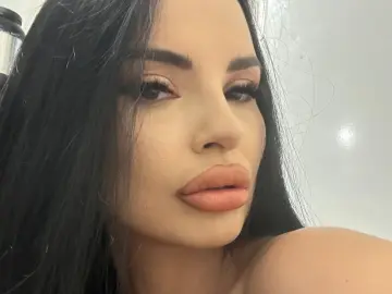 Imlive Adult Webcams of NicolleLovegame