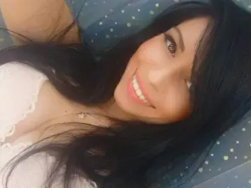 Imlive Live Sex Cam of Alexania