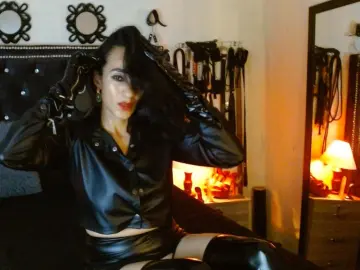 Imlive Nude Webcam of Ameliemartin