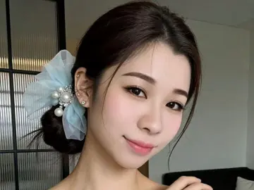 Livejasmin Nude Webcam of QinWeiwei