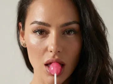 Livejasmin Adult Webcams of MilanaBellucci