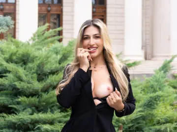 Long nails milf cams