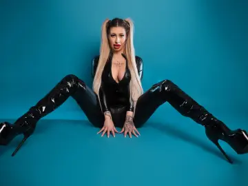 Livejasmin Live Porn of NickiBloom