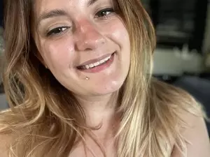 Myfreecams Best Webcam of Maramaze