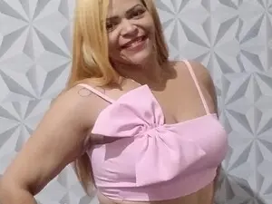 Myfreecams Live Sex Cam of naughtygirl20
