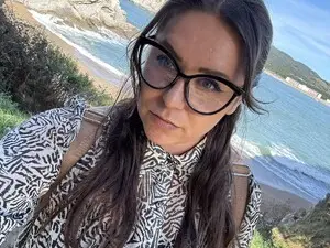 Myfreecams Watch Live Sex Cams of BeeVelvet