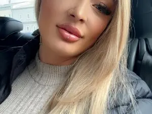 Myfreecams Watch Live Sex Cams of izabelle02