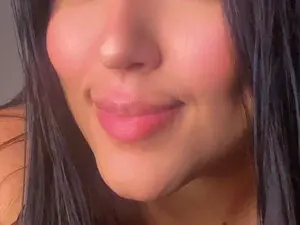 Myfreecams Sex Cam of Perla_Love