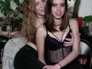 Myfreecams Adult Video Chat of IvyandCharlie