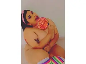Myfreecams Adult Webcams of Emilisimim