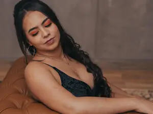 Myfreecams Watch Live Sex Cams of AliPetit