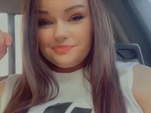 Myfreecams Live Sex Cam of SheaAfterDark