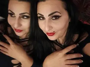 Myfreecams Live Sex Cam of LisaJenner