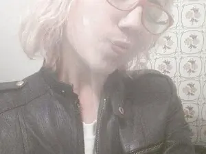 Myfreecams Watch Live Sex Cams of ghostcrimson