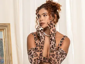 Myfreecams Free Porn Cam of Hanah_evans01