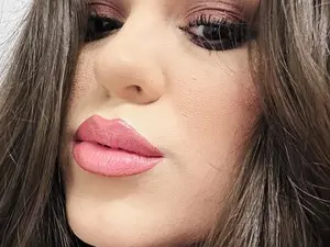 Myfreecams Free Live Porn of LaylaLayla1