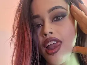 Myfreecams Adult Video Chat of EvaaFoxxy