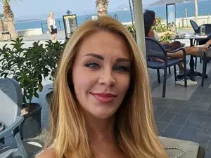 Myfreecams Nude Webcam of Avelon