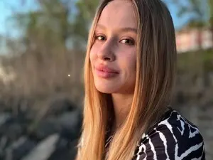 Myfreecams Best Webcam of Alice_Maryt