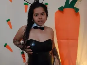 Myfreecams Live Sex Cam of Alexa_cooper