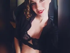 Myfreecams Sex Cam of Zefyra1
