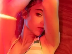 Myfreecams Free Live Porn of NaomiDee