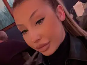 Myfreecams Adult Video Chat of Lora_Luv