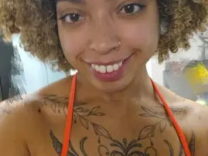 Myfreecams Nude Webcam of CherriBombzz