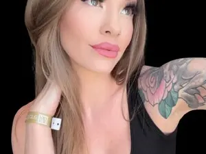 Myfreecams Adult Video Chat of MySkylarRaye