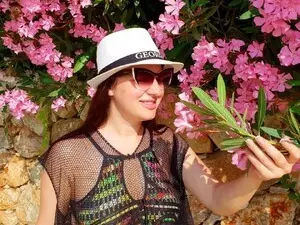 Myfreecams Live Sex Cam of BustyNika