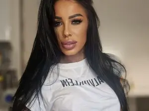 Myfreecams Best live sex cam show of AnyssyaHoot