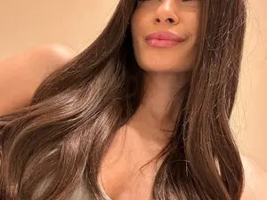 Myfreecams Sex Cam of Avril_Cyrus