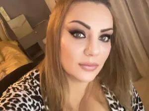 Myfreecams Live Sex of Roberta11122