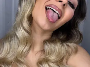 Myfreecams Adult Webcam of AnniaAnn