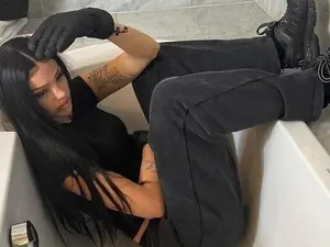 Myfreecams Sex Cam of SnakeQueen
