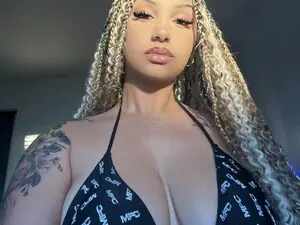 Myfreecams Adult Webcams of GiaSkye